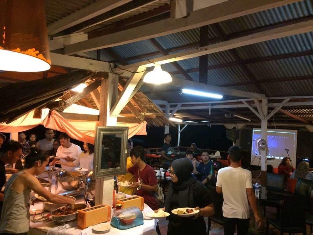 Kampung Genting Marina Bay Resort & Restaurant מראה חיצוני תמונה